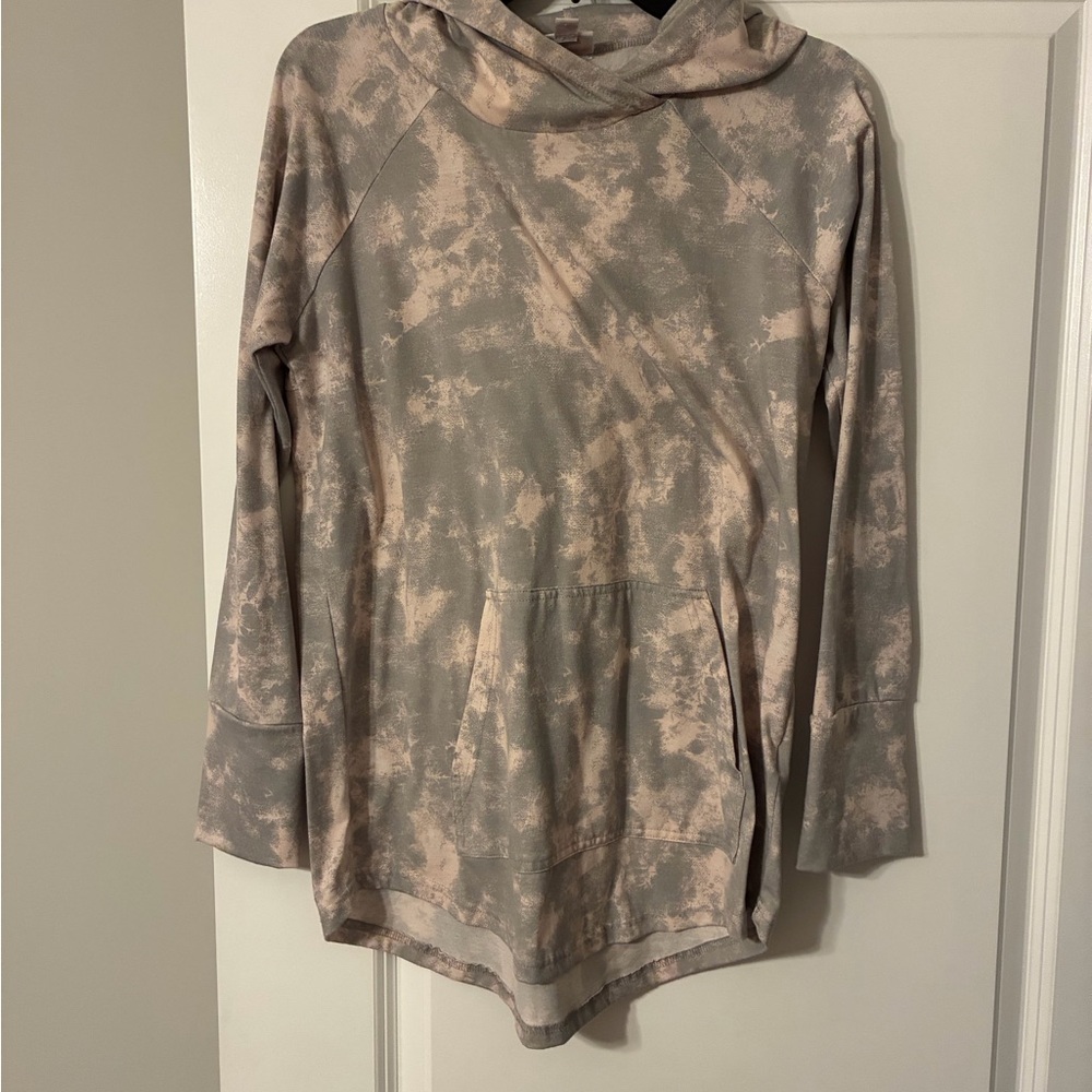 Lularoe Amber Tie-Dye Hooded Pullover Sweatshirt in Taupe and Blush